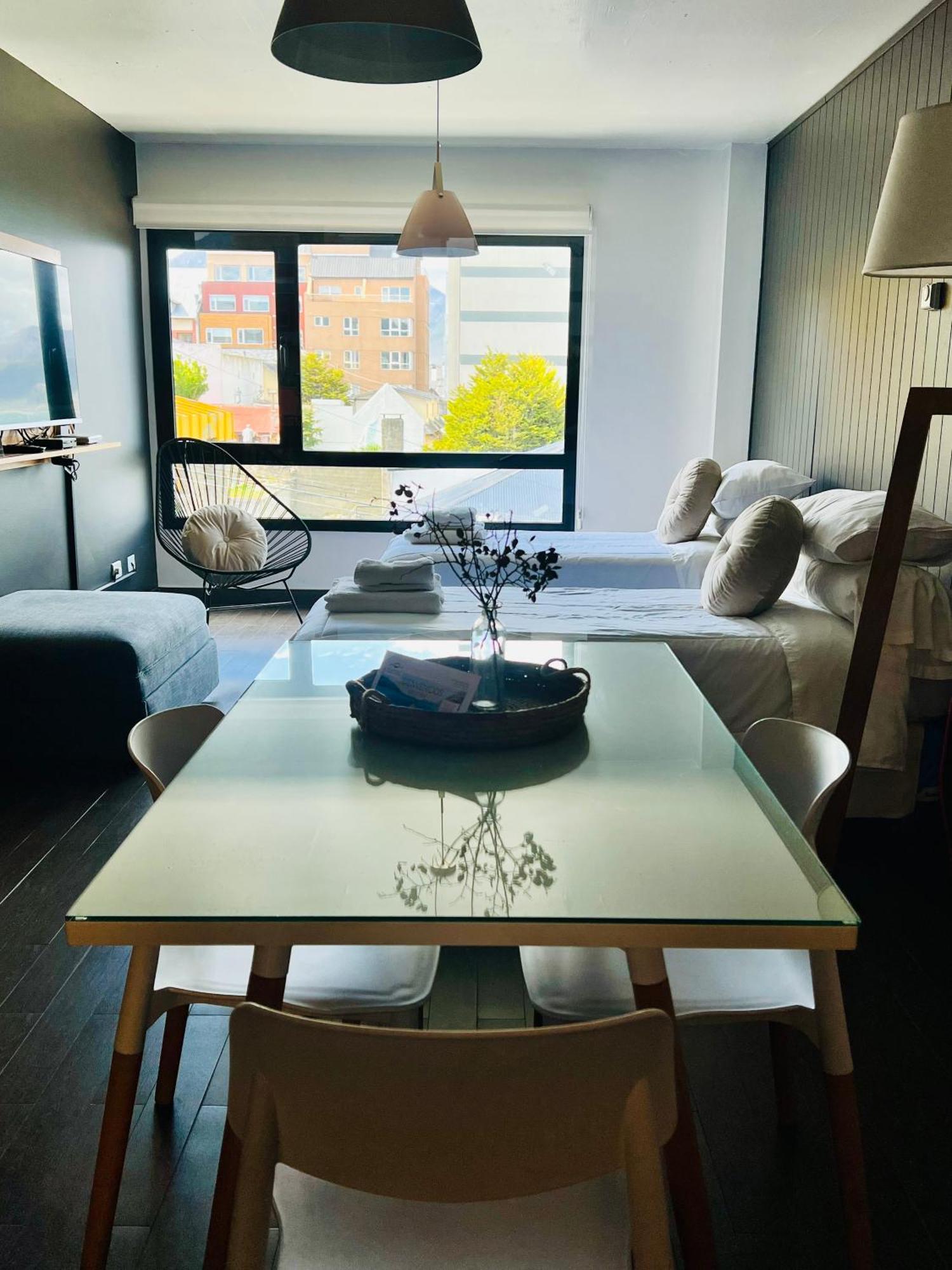 Seaport Apartments Studio Rivadavia H Ushuaia Bagian luar foto